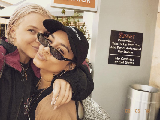 Vanessa Hudgens pic #1039074