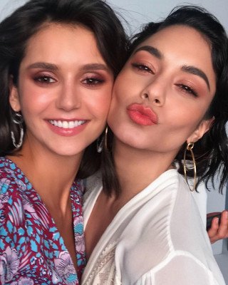 Vanessa Hudgens pic #1039070