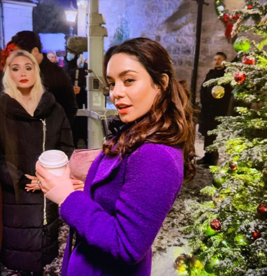 photo 9 in Vanessa Hudgens gallery [id1289130] 2021-12-19 00:00:00