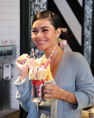 Vanessa Hudgens pic #1142039