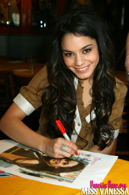 Vanessa Hudgens pic #142197