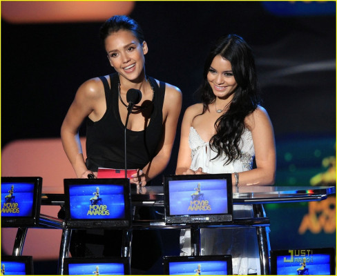 Vanessa Hudgens pic #263556