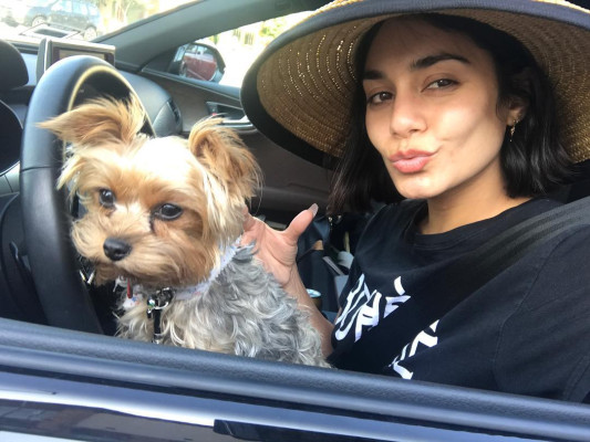 Vanessa Hudgens pic #1080774