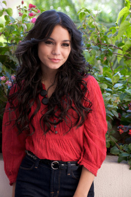 Vanessa Hudgens pic #277599