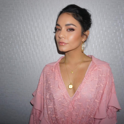 Vanessa Hudgens pic #1113383
