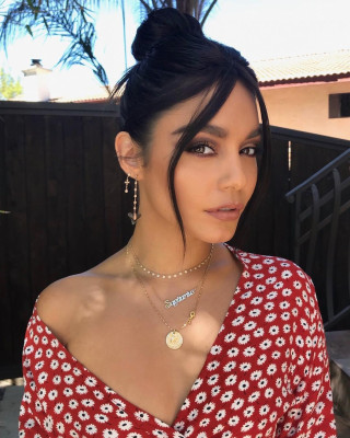Vanessa Hudgens pic #1083473