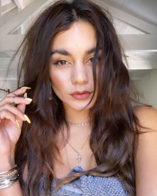 Vanessa Hudgens pic #1221370