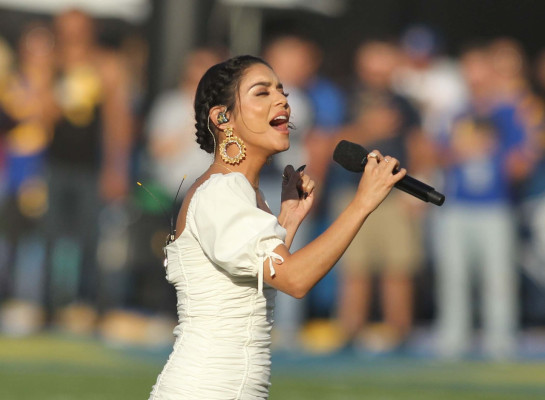 Vanessa Hudgens pic #1084627