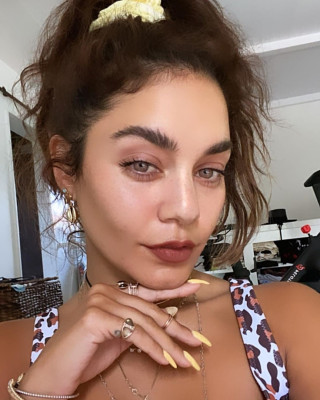 Vanessa Hudgens pic #1217386