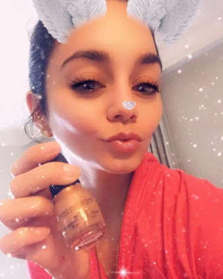Vanessa Hudgens pic #1142042