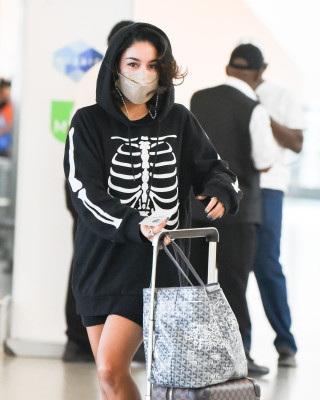 Vanessa Hudgens pic #1276653