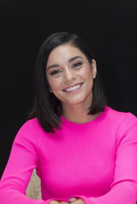 Vanessa Hudgens pic #1090036