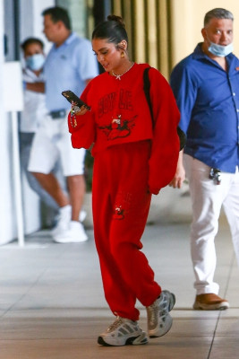 Vanessa Hudgens pic #1276655