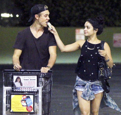 Vanessa Hudgens pic #529025