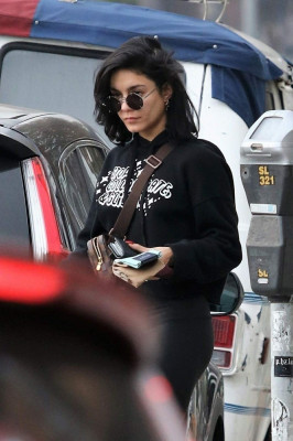 Vanessa Hudgens pic #1093181