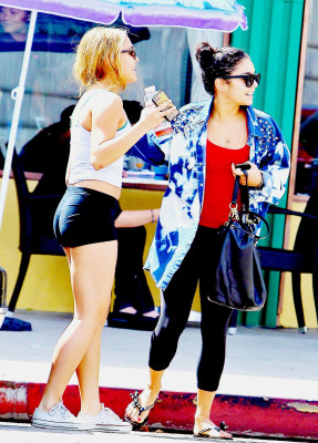 Vanessa Hudgens pic #536871