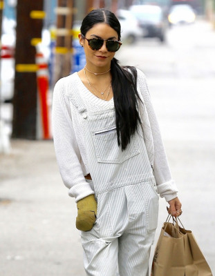 Vanessa Hudgens pic #821018