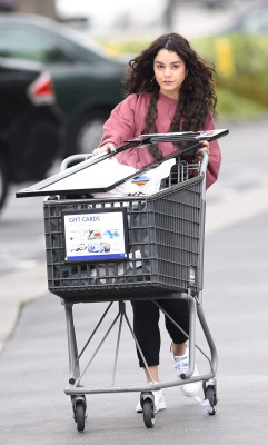 Vanessa Hudgens pic #866978