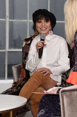 Vanessa Hudgens pic #1008743