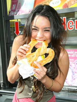 Vanessa Hudgens pic #129915