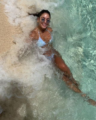 Vanessa Hudgens pic #1240630