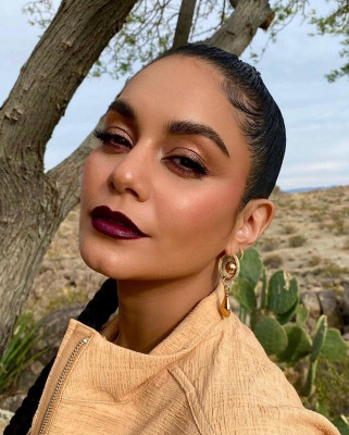 Vanessa Hudgens pic #1255103