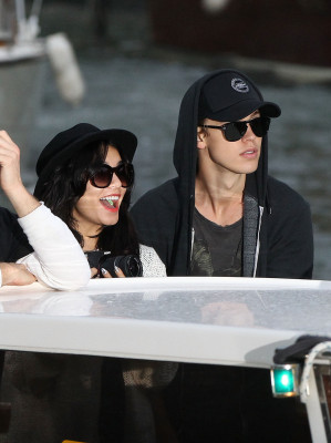 Vanessa Hudgens pic #529768