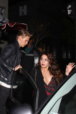 Vanessa Hudgens pic #599193
