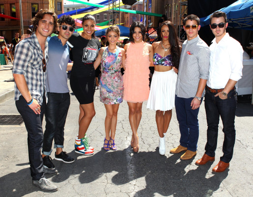 Vanessa Hudgens pic #542784