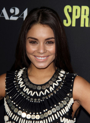 Vanessa Hudgens pic #585575