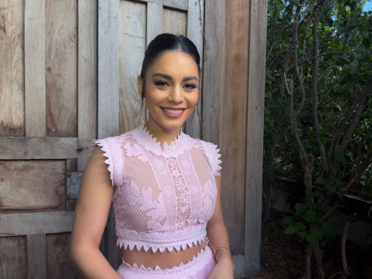 Vanessa Hudgens pic #1294030