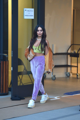 photo 25 in Vanessa Hudgens gallery [id1283446] 2021-11-28 00:00:00