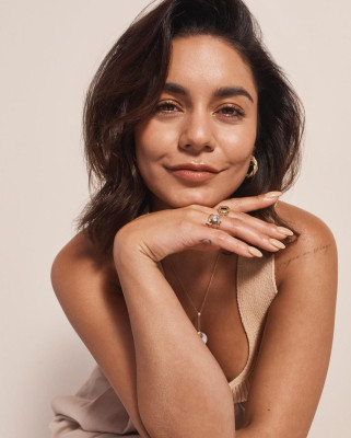 Vanessa Hudgens pic #1260885