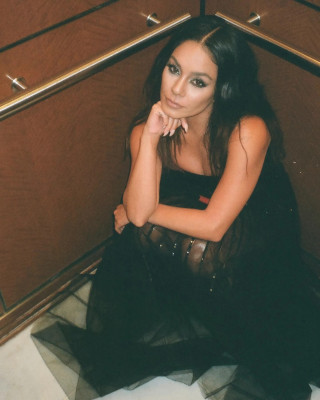 Vanessa Hudgens pic #1301093