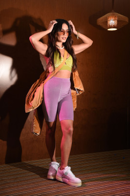 photo 9 in Vanessa Hudgens gallery [id1285698] 2021-12-10 00:00:00