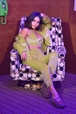 photo 21 in Vanessa Hudgens gallery [id1285686] 2021-12-10 00:00:00