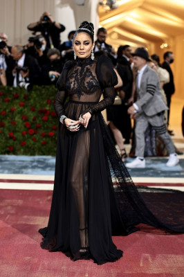 photo 7 in Vanessa Hudgens gallery [id1302364] 2022-05-30 00:00:00
