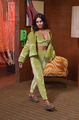 photo 26 in Vanessa Hudgens gallery [id1285681] 2021-12-10 00:00:00