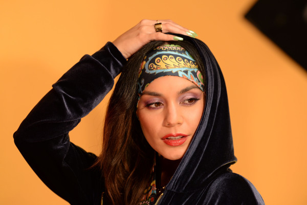 photo 4 in Vanessa Hudgens gallery [id1286042] 2021-12-10 00:00:00