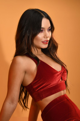 photo 24 in Vanessa Hudgens gallery [id1285734] 2021-12-10 00:00:00