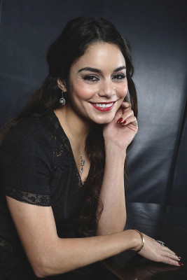 Vanessa Hudgens pic #762591