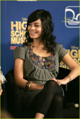 Vanessa Hudgens pic #131125
