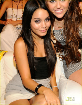 Vanessa Hudgens pic #259152