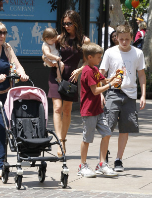 Victoria Beckham pic #495992