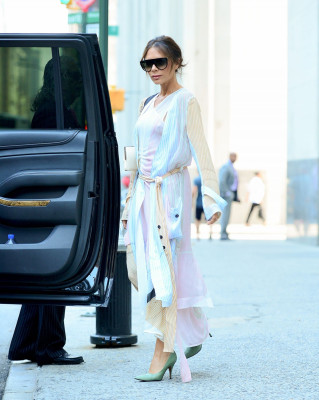photo 22 in Victoria Beckham gallery [id1045544] 2018-06-22 00:00:00