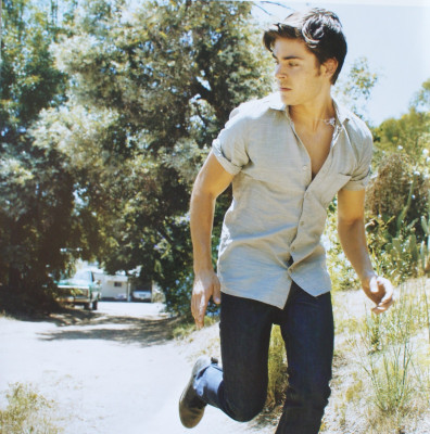 Zac Efron pic #188303