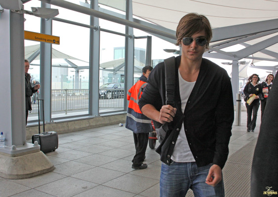 Zac Efron pic #147831