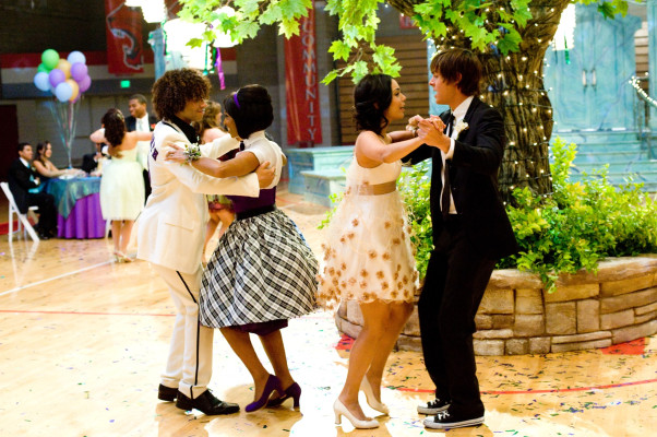 photo 25 in Zac Efron gallery [id544650] 2012-10-22 00:00:00