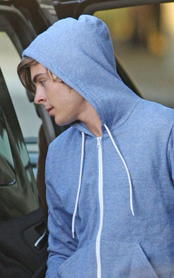 Zac Efron pic #134616