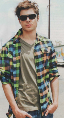 Zac Efron pic #192981
